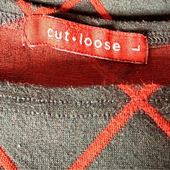 Cut Loose Diamond A-line Boatneck Top  Size L Black Red Holiday Plaid 6816552 - Picture 8 of 11